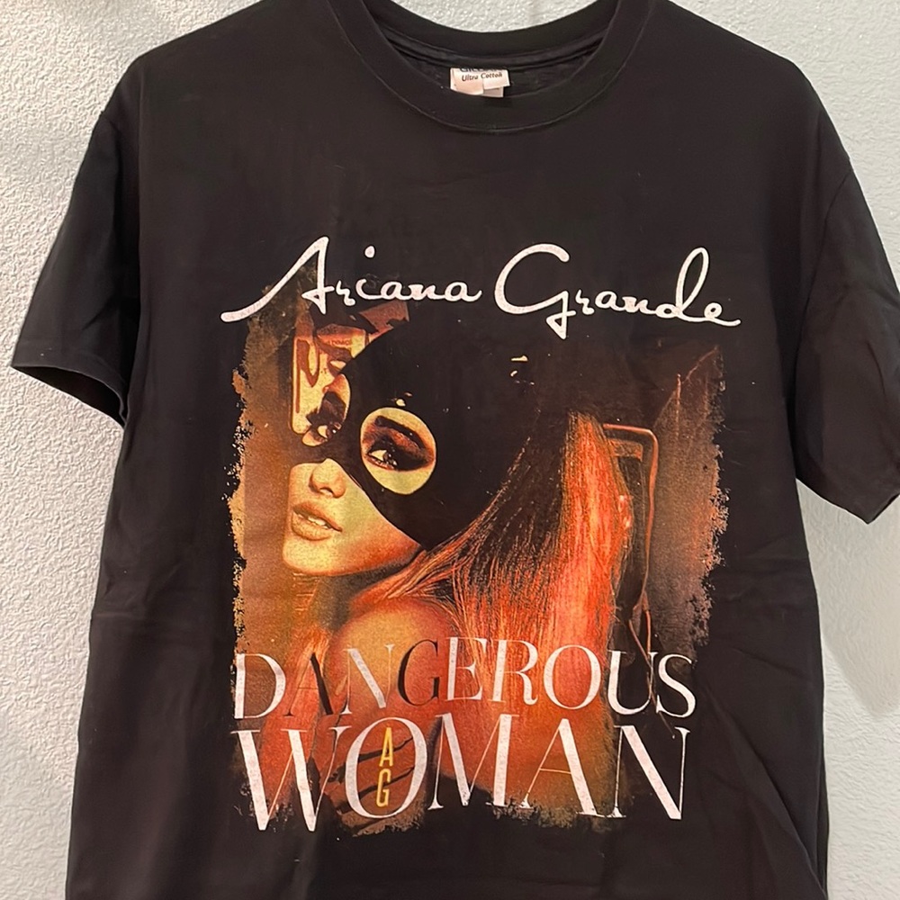 Ariana Grande Dangerous Woman Tour Shirt